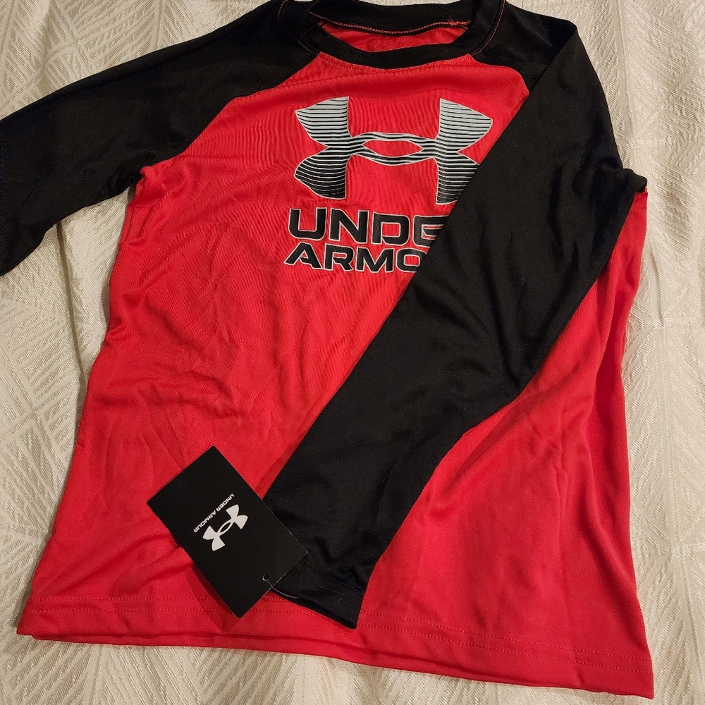 Kids Under Armour Black and Red Long Sleeve Tee NWT Sz 7